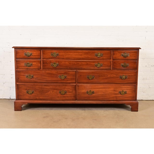 Henkel Harris Georgian Solid Cherry Wood Ten-Drawer Dresser, 1960s For Sale - Image 15 of 15