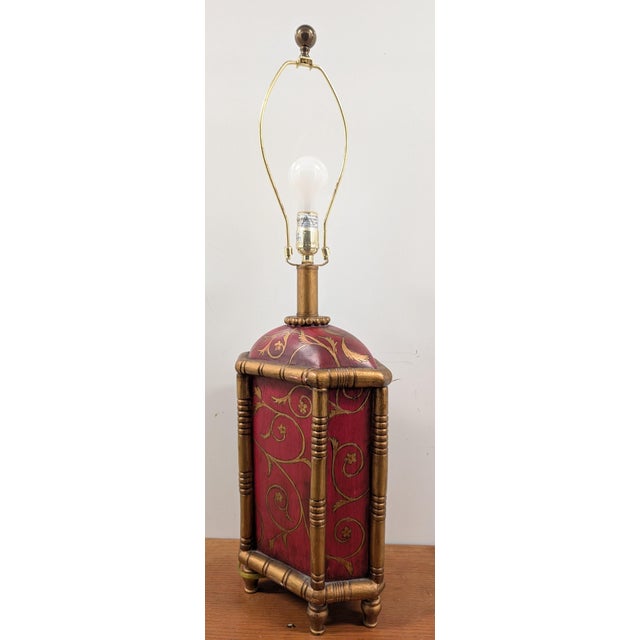 Mid 20th Century Vintage English Chinoiserie Hexagonal Hand-Painted Table Lamp For Sale - Image 5 of 7