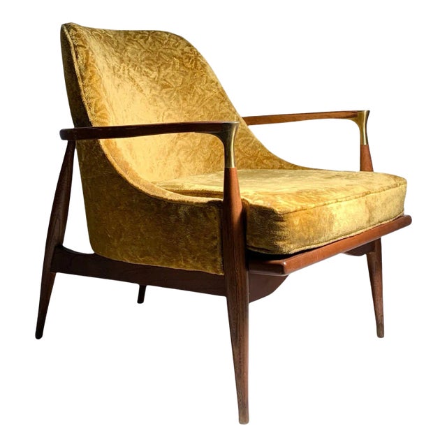 Jamestown Royal Vintage Lounge Chair in the manner of Kofod Larsen For Sale
