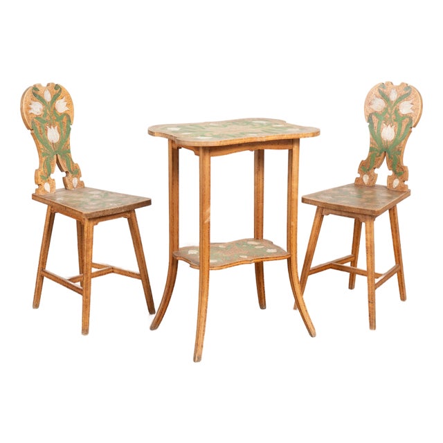 Early 20th Century Swedish Folk Art Side Table and Pair of Chairs With Tulip Motif For Sale