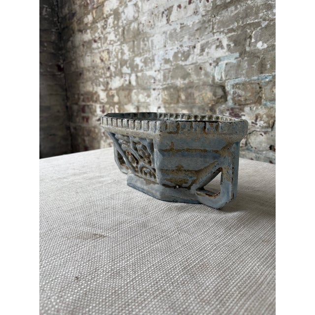 A beautifully aged vintage cast iron garden trough with exceptional patina and architectural charm. Finished naturally...