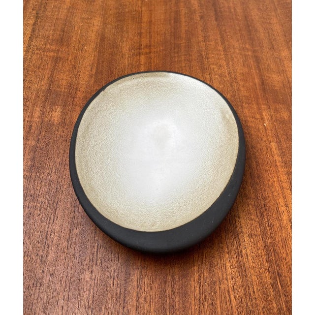 Mid-Century Studio Pottery Bowl, 1960s For Sale - Image 6 of 15