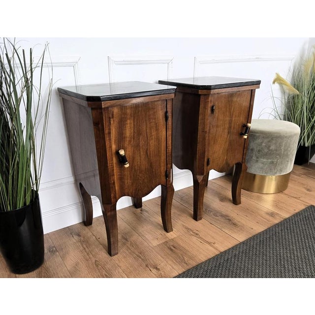 Brown Italian Art Deco Nightstands in Burl Walnut with Black Marble Top, 1940s, Set of 2 For Sale - Image 8 of 10