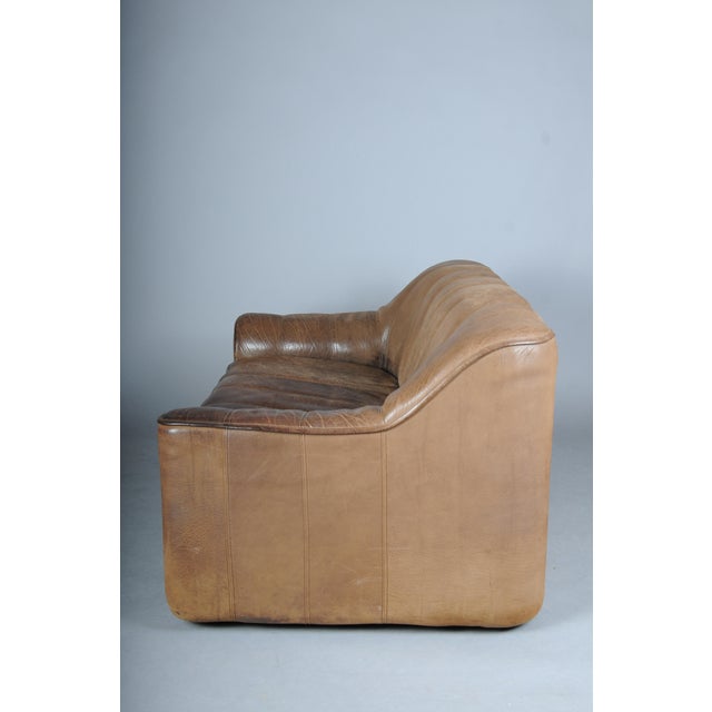 Vintage DS44 Two-Seater Buffalo Leather Sofa from de Sede, 1970s For Sale - Image 12 of 18