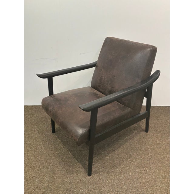 Dinasty Leather Chairs - Pair. For Sale - Image 4 of 8