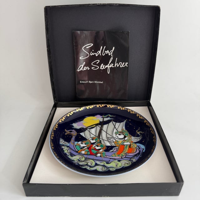 1990s Sindbad the Sailor Plate No. I by Bjørn Wiinblad for Rosenthal, Germany, 1970s For Sale - Image 5 of 5