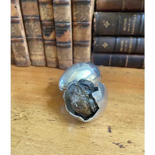 Antique Cold Painted Bronze Inkwell, Figural Young Bird, Egg Shell Desk Accessory For Sale - Image 4 of 10