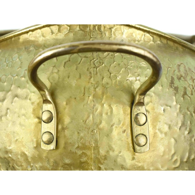 Metal Mid 20th Century Hammered Brass Coal Wood Scuttle Bucket Cachepot With Swing Handle For Sale - Image 7 of 10