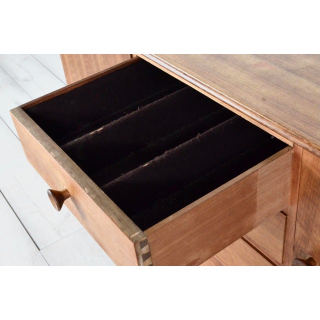 1960s Walnut Sideboard from Gordon Russell, 1960s For Sale - Image 5 of 10