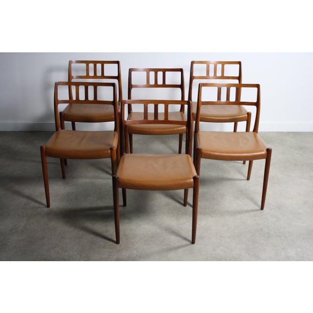 Mid-Century Modern Moller #79 Chairs in Rosewood & Original Cognac Leather - Set of 6 For Sale - Image 3 of 6