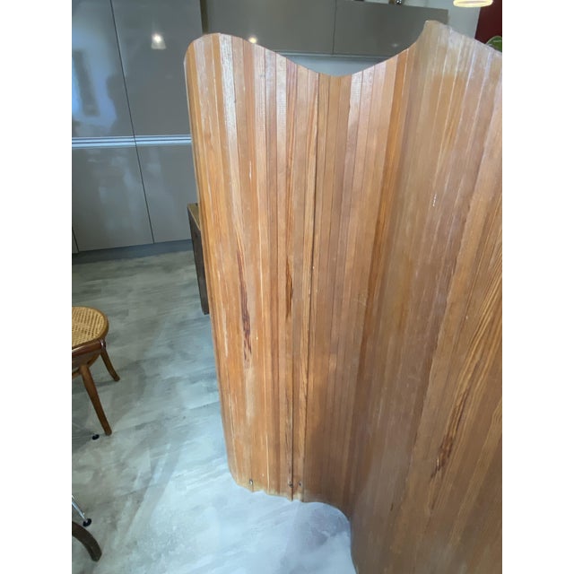 1950s Vintage Freestanding Foldable Wooden Screen in the style of Baumann, 1950s For Sale - Image 5 of 18