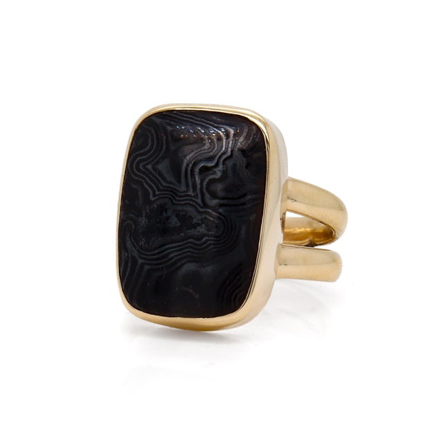 Mid 20th Century Vintage 14k Gold & 'Crown of Silver' Psilomelain Gemstone Signet Style Ring For Sale - Image 5 of 12