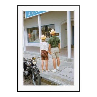 Toni Frissell 'Browsing in Bermuda' Archival Pigment Print Framed in Black For Sale