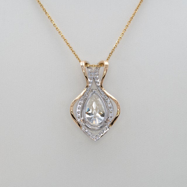 Igi Certified 3.3Ct Lab Diamond Pendant With Natural Diamond Accents: 14k Gold For Sale - Image 9 of 10