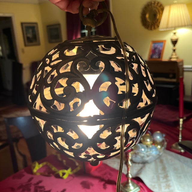 Metal 1950s Mid-Century Modern Brass Filigree Lamp For Sale - Image 7 of 7
