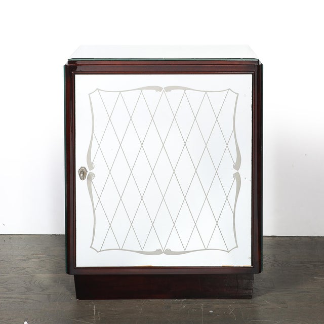 Art Deco Directoire Style Walnut, Mirrored & Reverse Etched Detail Bar Cabinet For Sale In New York - Image 6 of 18