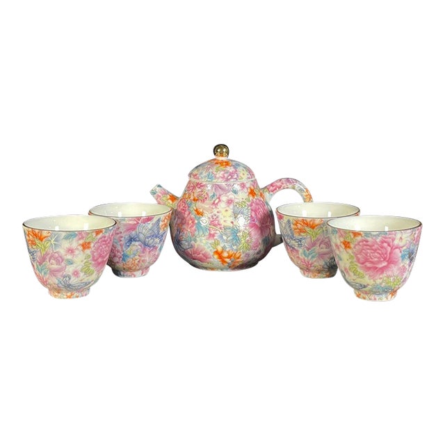 Late 20th Century Chinese Famille Rose Millefleur Porcelain Teapot & Tea Cup Set - Set of 5 For Sale