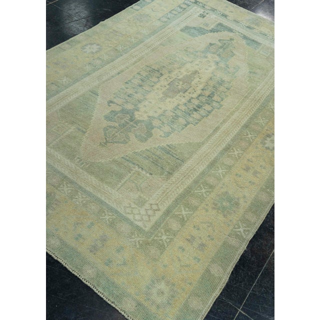 Brown Turkish Vintage Rug 4'5" x 7' #20822 For Sale - Image 8 of 8