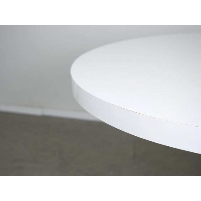Silver White Round Side Table with Chrome-Plated Cross Base, Germany, 1970s For Sale - Image 8 of 10