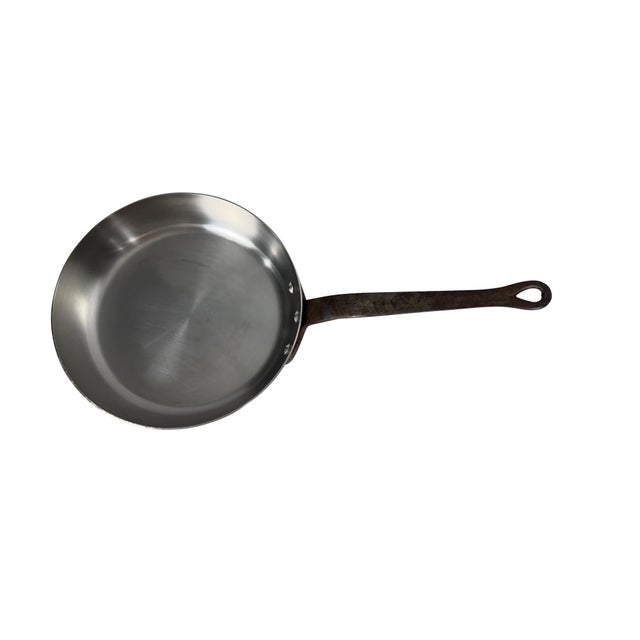 Early 20th Century Early 20th Century French Copper Skillet 9 Inch Marked Metaux Ouvres France For Sale - Image 5 of 18