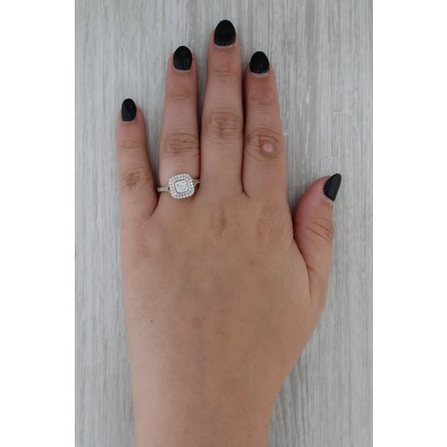 Gemstone Information: - Natural Diamonds - Total Carats - 0.74ctw Cut - Round Brilliant Color - G - H Clarity - SI1 - SI2...