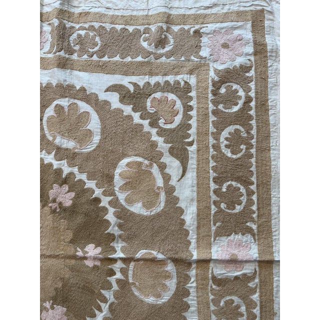 Handmade Neutral Tan Suzani Wall Tapestry For Sale In New York - Image 6 of 7