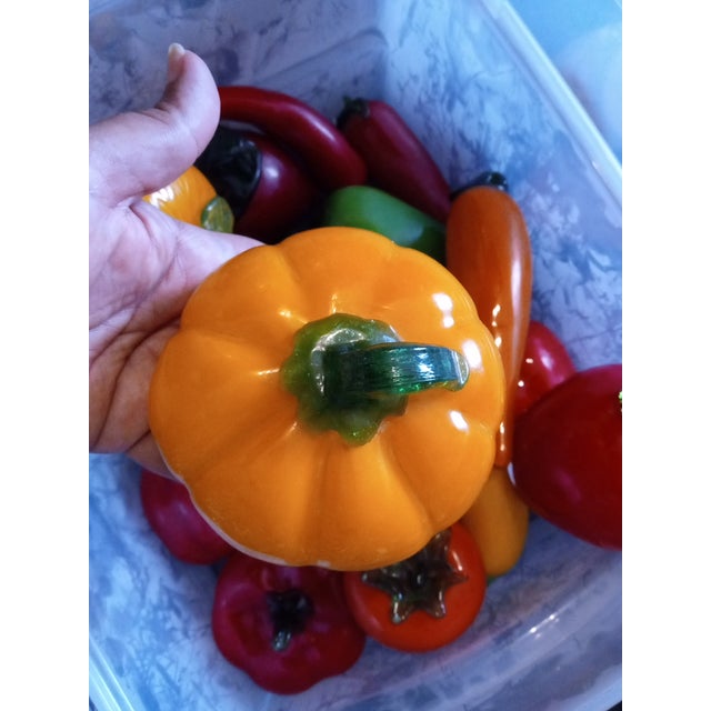 GORGEOUS LOT of 16 Art Glass Multicolor Fruits & Vegetables This lot of 16 art glass figurines features colorful fruits...