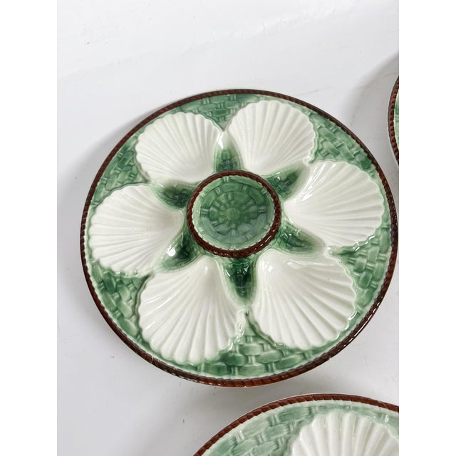 White and Green Oyster Plates, France, 1920s, Set of 4 For Sale - Image 12 of 13