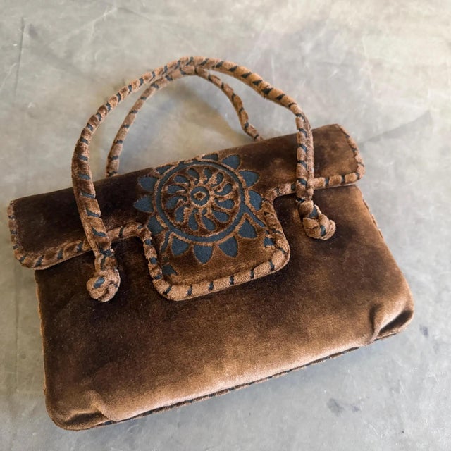 Textile 1970s Hippies Style Chocolate Brown Velvet Italian Top Handle Bag For Sale - Image 7 of 12
