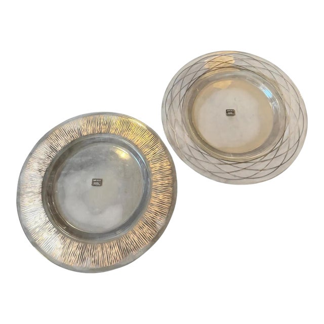 Two 2000s Barbara Forni for Sottsass Associated Studio Round Glass Plates For Sale