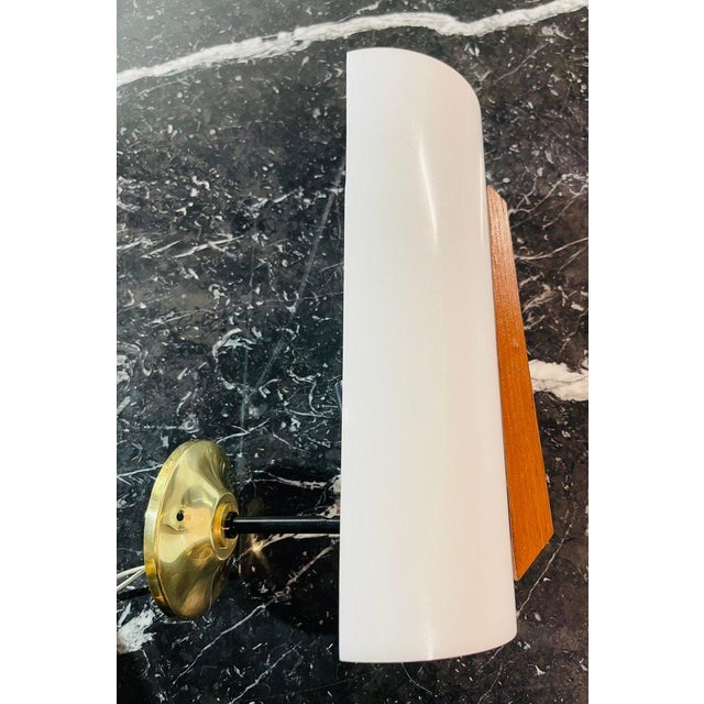 Black Italian Wall Lamp in Black Lacquered Brass, Acrylic Glass and Wood Finish, 1960s For Sale - Image 8 of 10