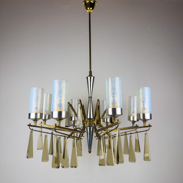 Large Mid-Century Italian Sculptural Chandelier in Brass and Glass, Italy, 1950s For Sale - Image 12 of 18
