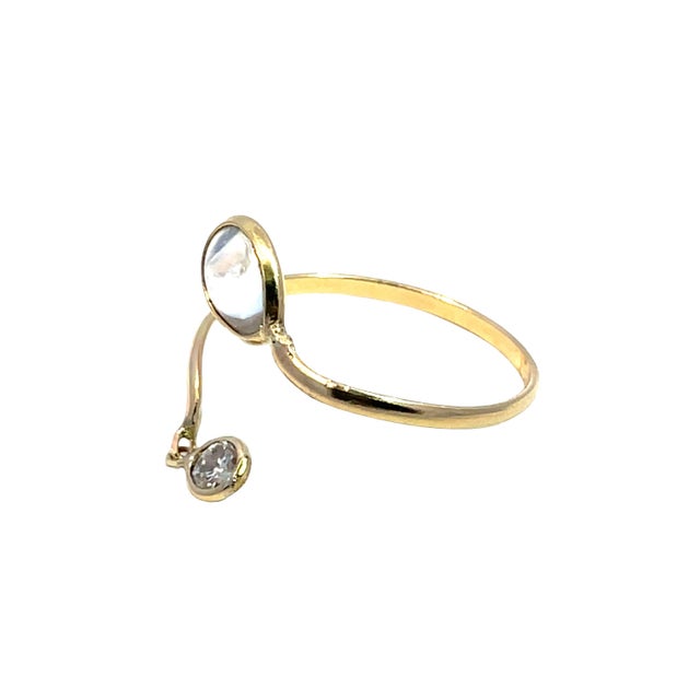 Modern 14k Yellow Gold Moonstone & Diamond Ring, Size 5 For Sale - Image 3 of 3