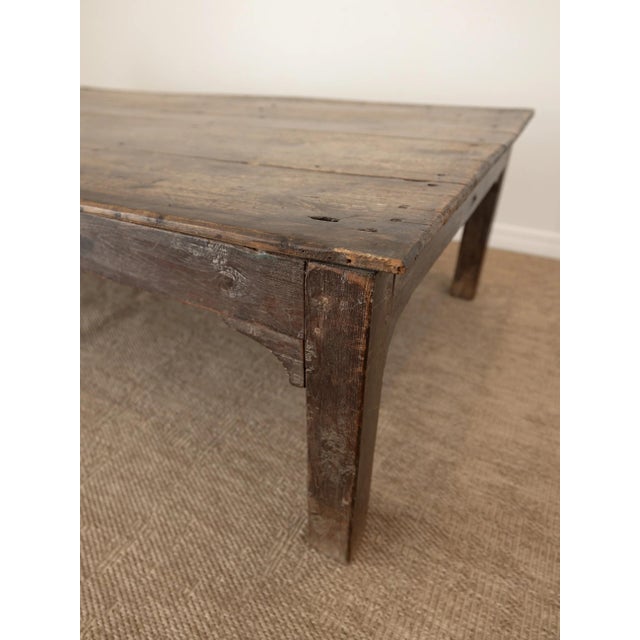 Early 20th Century Reclaimed Elm Wood Farmhouse Oversized Coffee Table For Sale In Orlando - Image 6 of 9