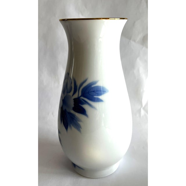 Vintage Fukugawa Porcelain Vase With Peonies For Sale In Chicago - Image 6 of 12