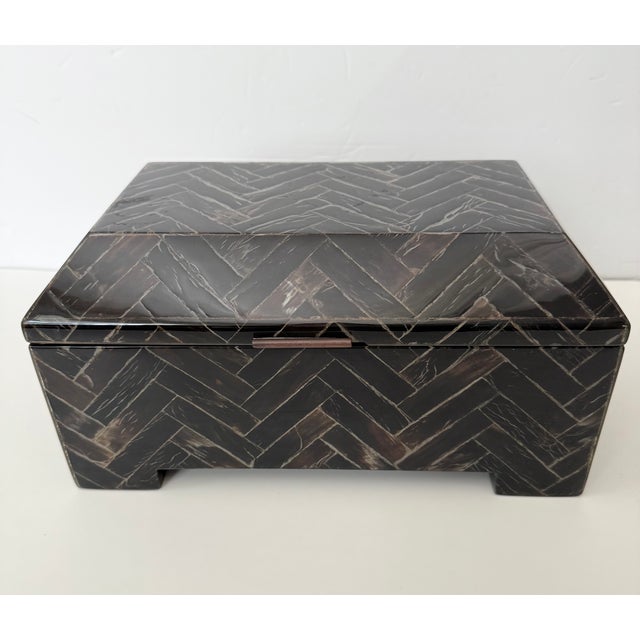 Tessellated Faux Horn Box Brown For Sale In New York - Image 6 of 11