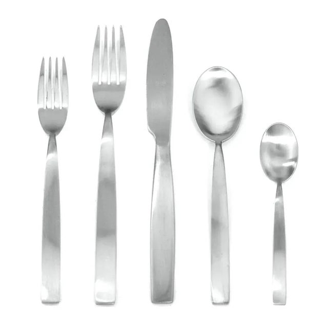 Contemporary Mepra Mediterranea Ice 20-Piece Flatware Set For Sale - Image 3 of 3