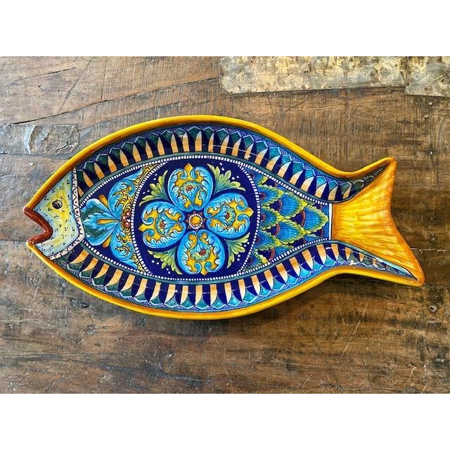 2020s Collectible Majolica Fish Platter For Sale - Image 5 of 5