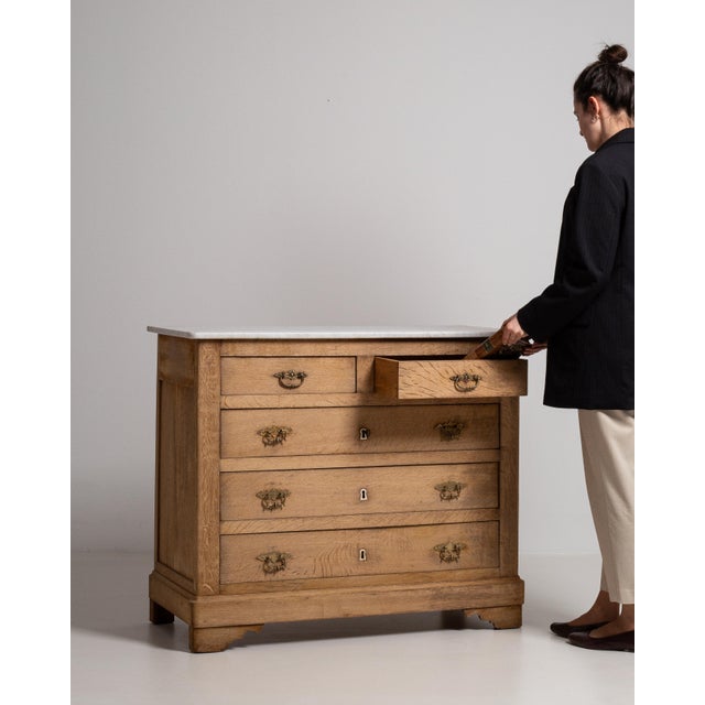 19th Century Oak Chest Of Drawers With Marble Top For Sale - Image 4 of 17