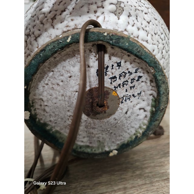 Mid-Century Modern 1960s Mid-Century Modern Ceramic Table Lamp W/ Arcade Detailing For Sale - Image 3 of 4