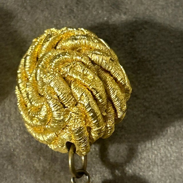 Italian Vintage 1960s Costume Jewelry Gold-Toned Tassel Italian Statement Earrings For Sale - Image 3 of 6