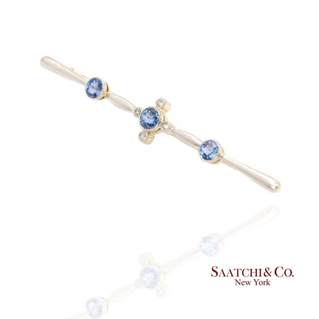 Mid 20th Century Gia 14k Yellow and White Gold Natural Sapphire Yogo Gulch and Diamond Brooch For Sale - Image 4 of 11