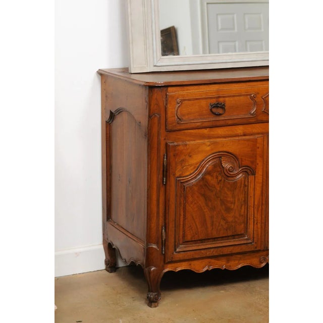 Mid 18th Century 1750s French Louis XV Walnut Provençal Buffet For Sale - Image 5 of 12