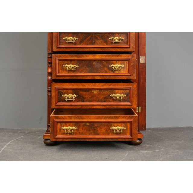 19th Century Gründerzeit Mens Chest of Drawers in Walnut For Sale - Image 12 of 18