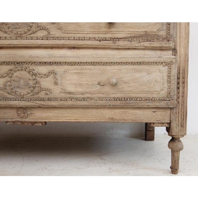 Louis XVI Chest of Drawers in Bleached Oak, Early 19th Century For Sale - Image 14 of 18