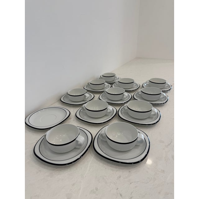 1970s Rosenthal Suomi Anthracite by Timo Sarpaneva 104 Pieces Service for 12 For Sale - Image 10 of 10