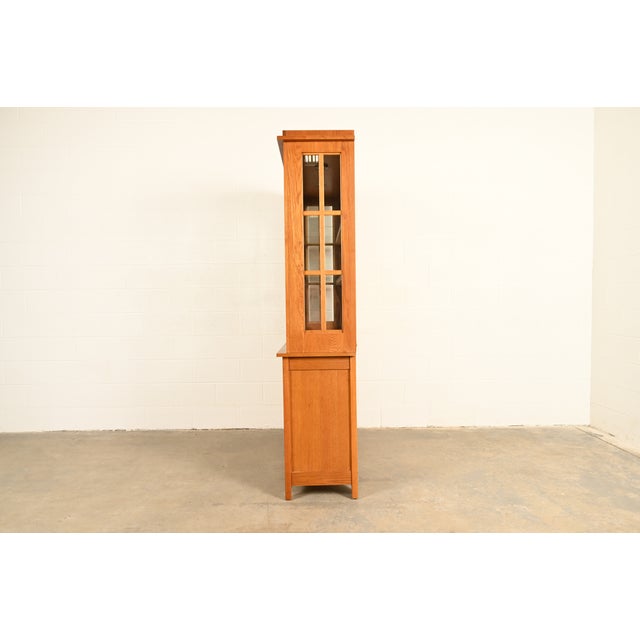 Stickley Style Mission Oak Arts & Crafts Lighted Breakfront Bookcase Cabinet For Sale - Image 15 of 18