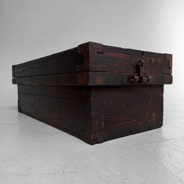Antique Early Meiji Japanese Storage Chest with Lid and Wrought Iron For Sale - Image 14 of 14