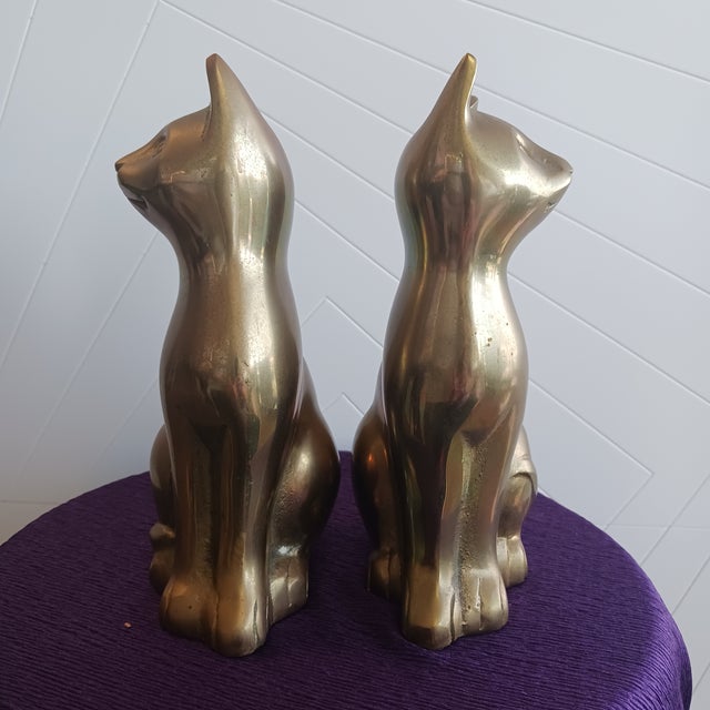 Mid-Century Modern Large 9" Heavy Vintage Solid Brass Sitting Cat Bookends - Pair For Sale - Image 3 of 6