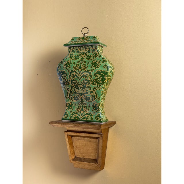 2020s Williamsburg for Port 68 Richmond Damask Green Jar For Sale - Image 5 of 6